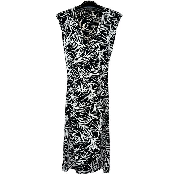 T-Bags Los Angeles Printed Sleeveless Wrap Dress Small - Picture 6 of 6